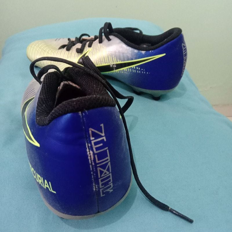 Sepatu nike hot sale neymar jr