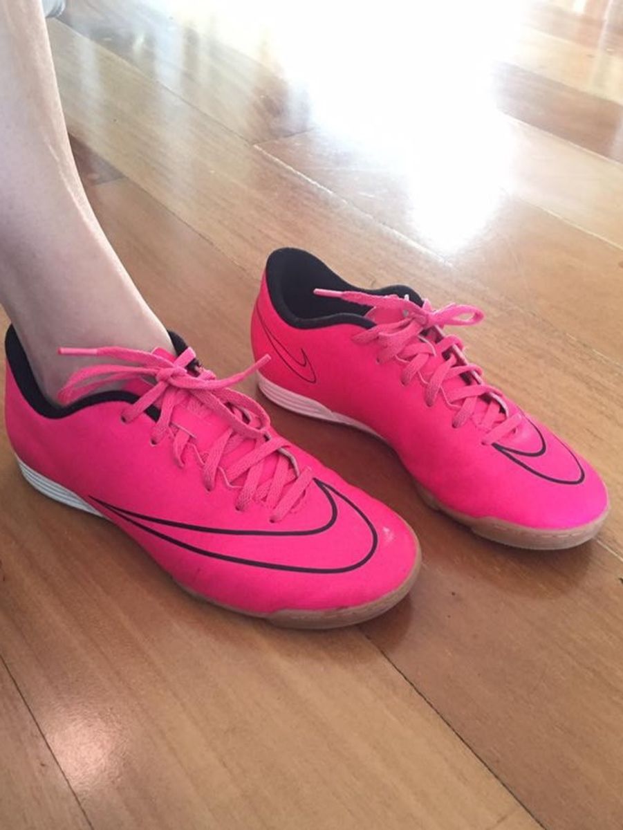 tenis nike rosa choque