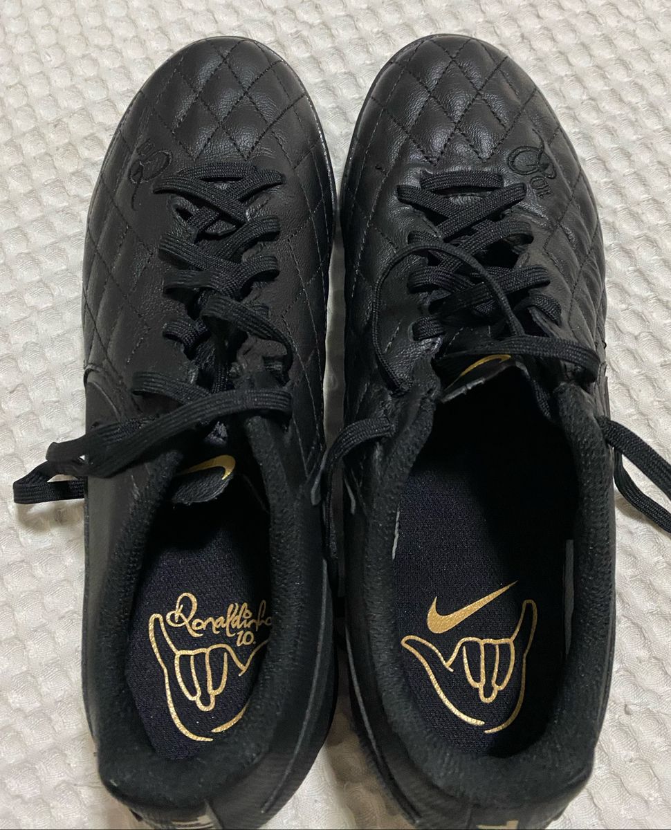 society nike ronaldinho