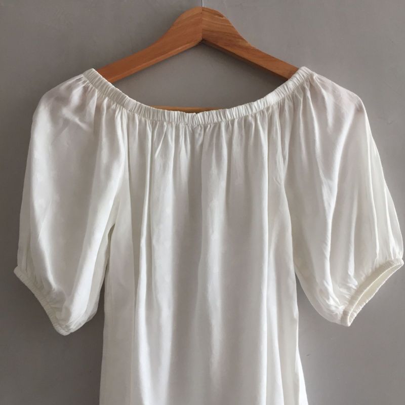 Ciganinha Branca com Coração Blusa Feminina Fashionista Nunca