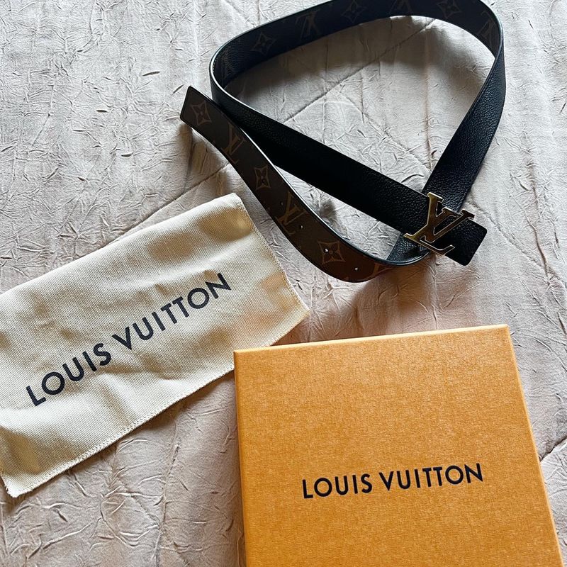 Cinto Louis Vuitton Initiales Dupla Face