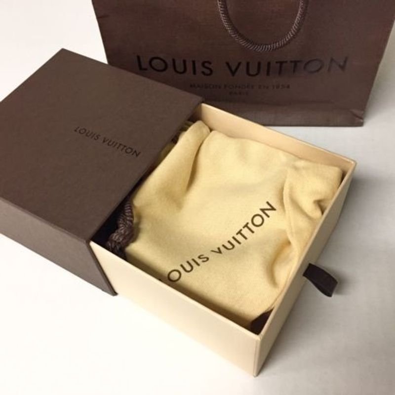 Cinto Louis Vuitton Original Xadrez com Fivela Dourada, Cinto Feminino Louis  Vuitton Nunca Usado 39352917