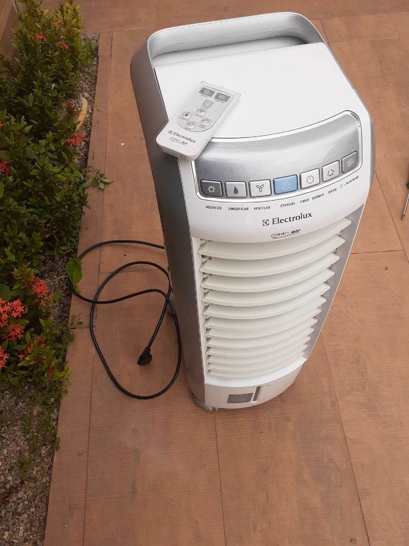 Climatizador de Ar Electrolux Clean Air Cl07lf Controle Remoto 110v