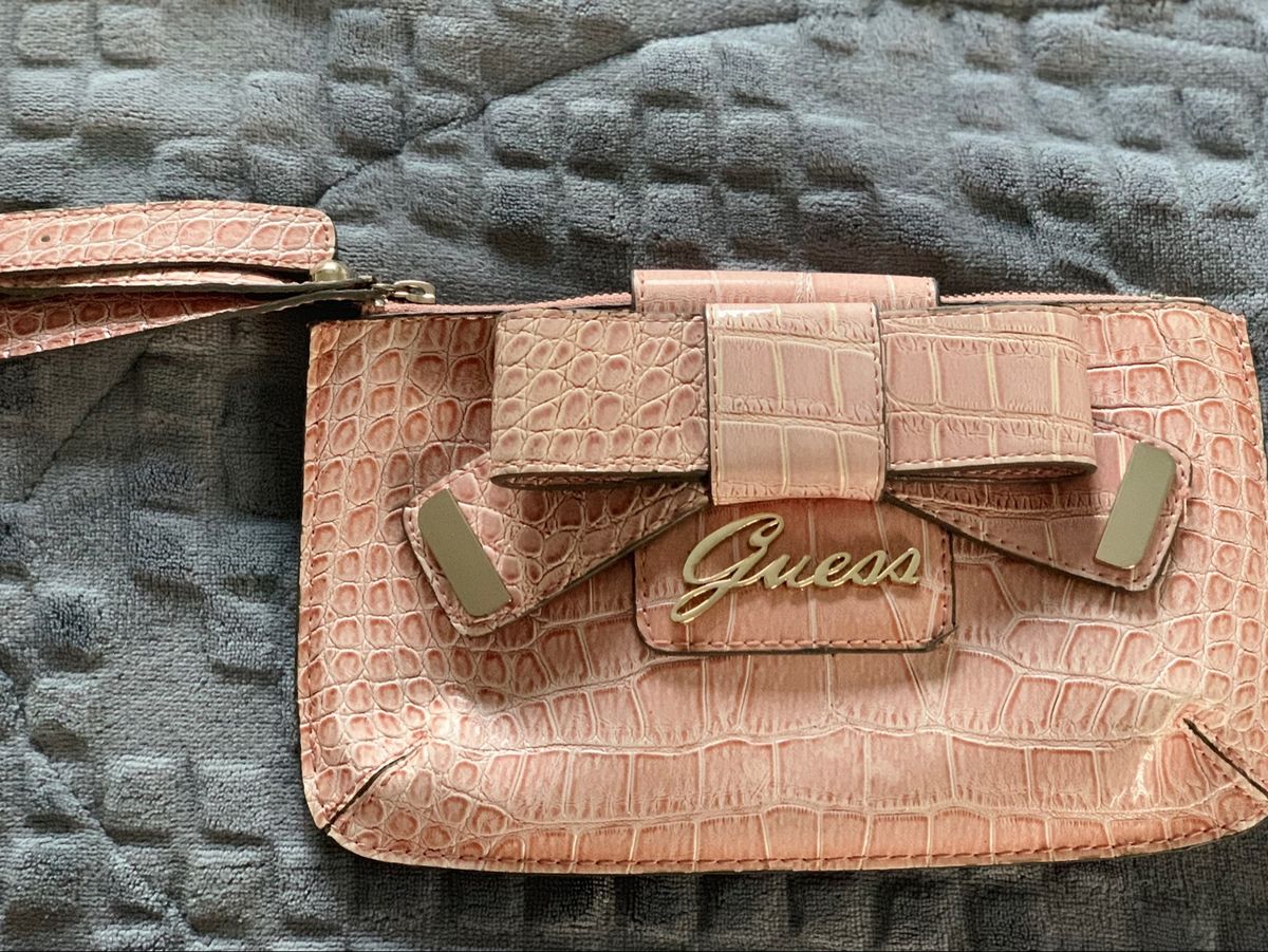 Clutch Rosa Guess Clutch Feminina Guess Usado 36550142 enjoei