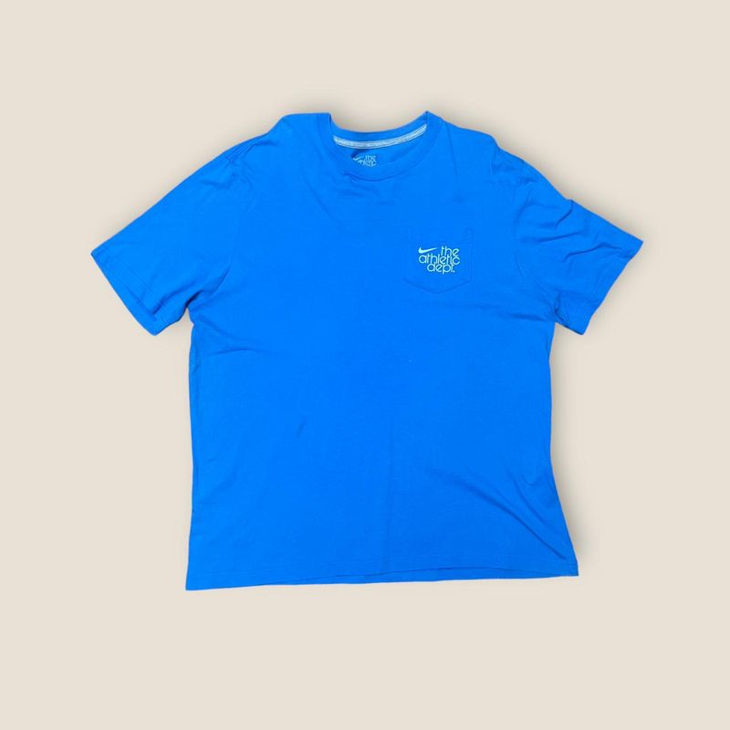 Nike pocket tee cheap