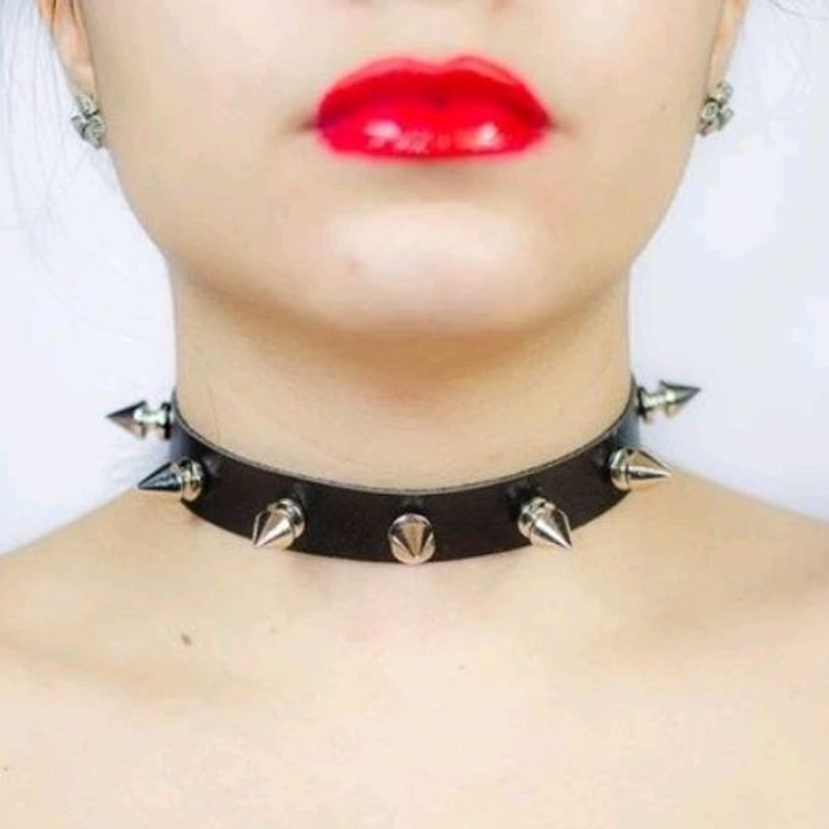 Colar Gargantilha Cocker Punk Rock Gótico Couro Preto com Spike Prata ...