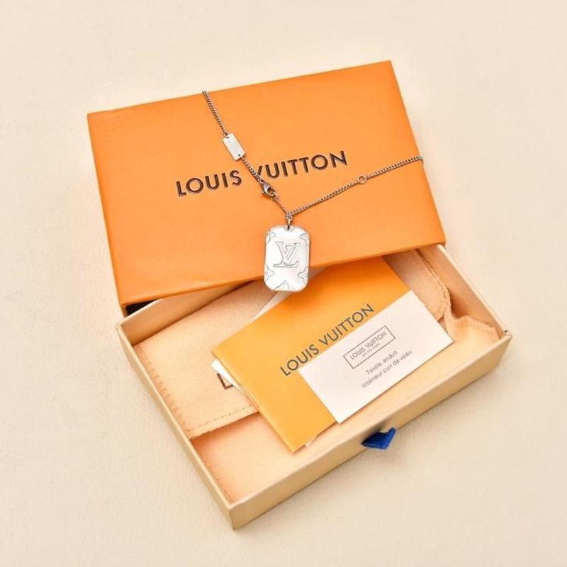 Colar Louis Vuitton Monogram Importado