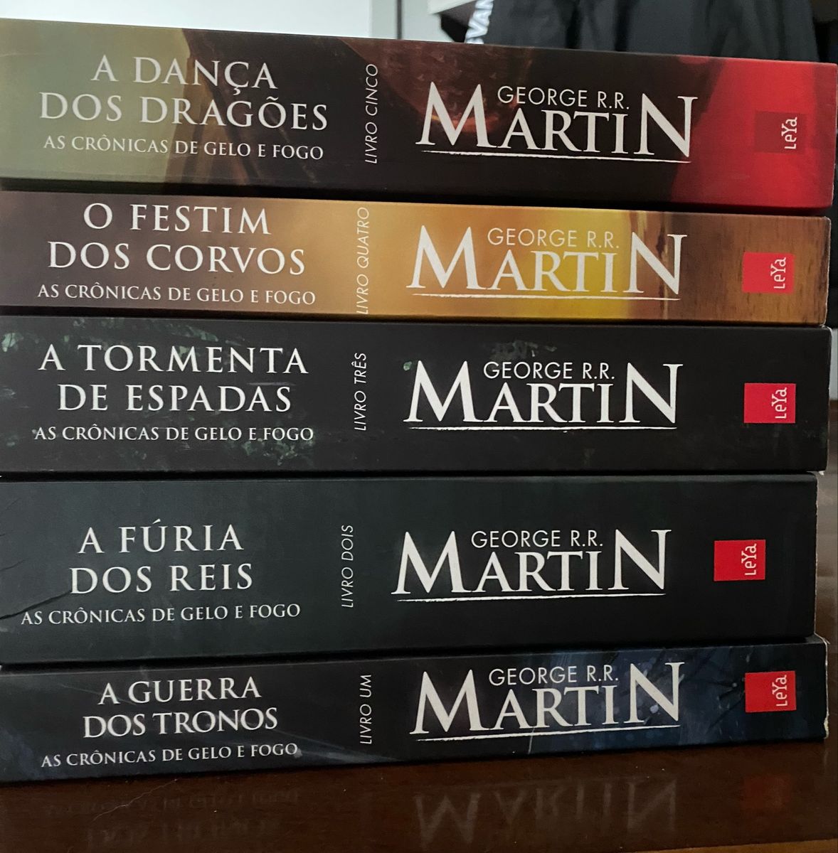 Coleção As Crônicas de Gelo e Fogo | Livro Leya Usado 48826949 | enjoei