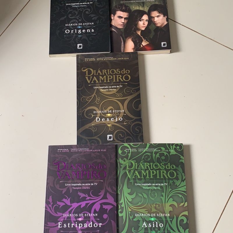 Kit 5 livros diarios de um vampiro Diários de Stefan em Promoção