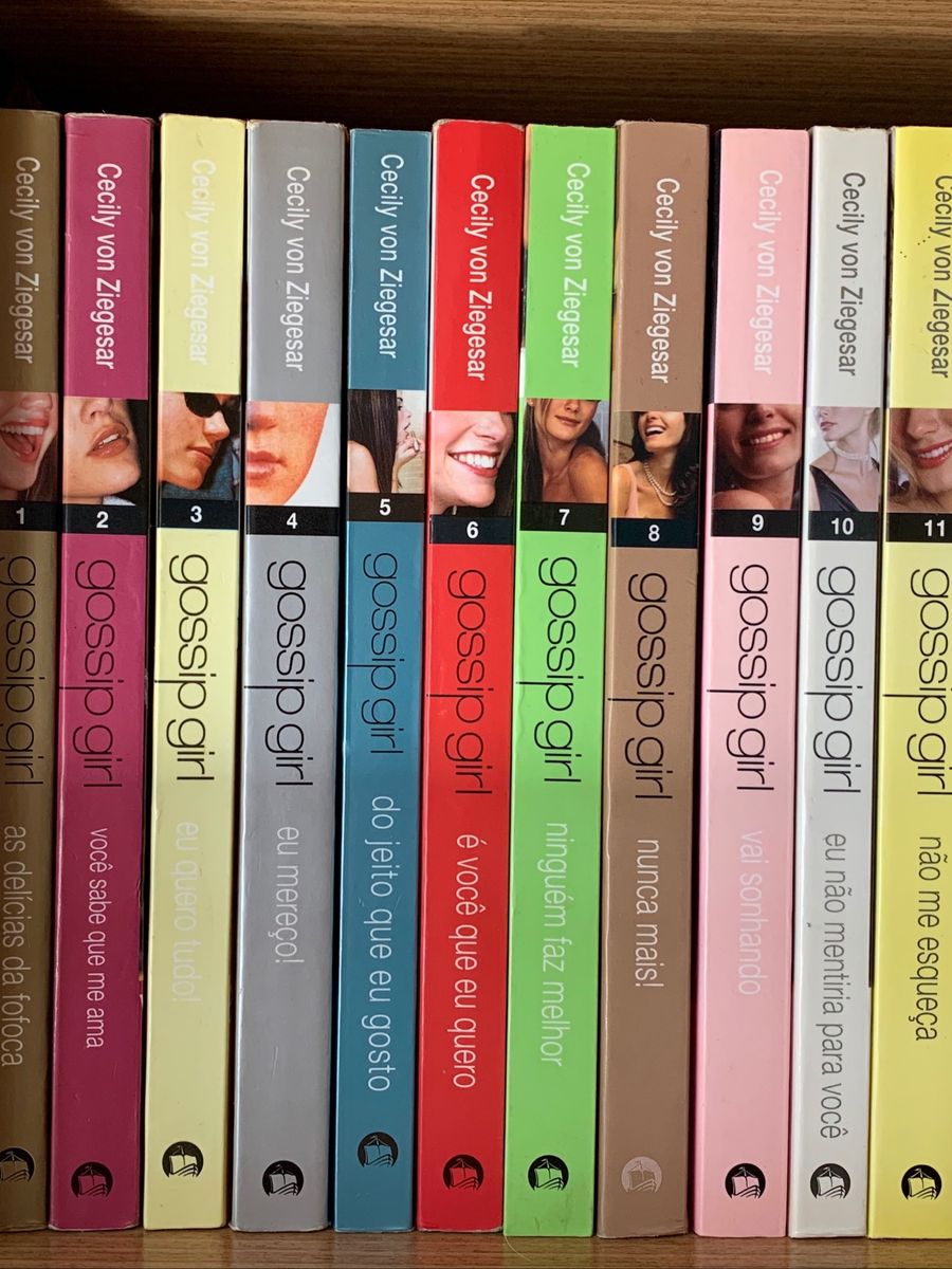 Cole o gossip girl completa livro usado 43602501 enjoei