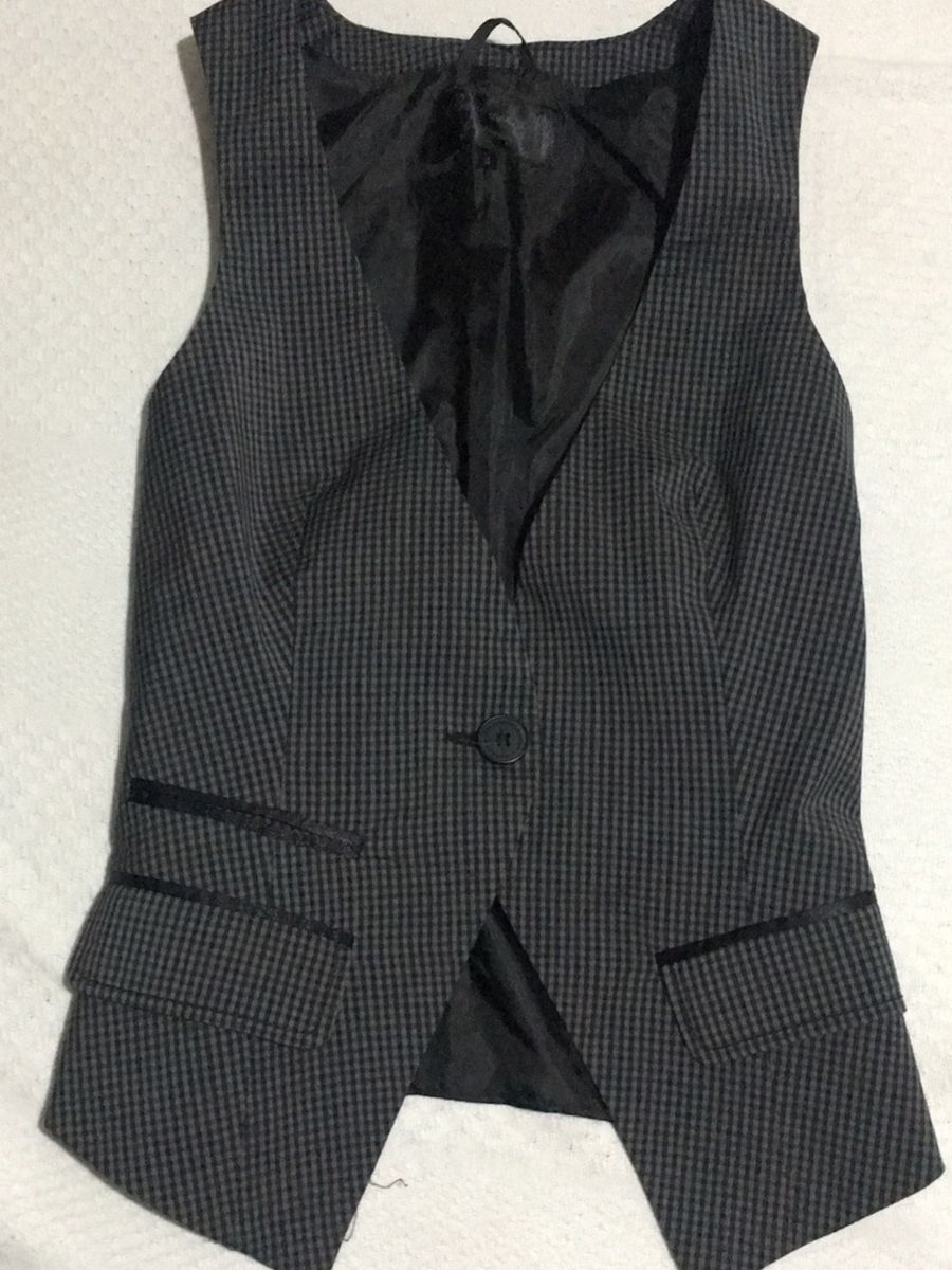 colete feminino alfaiataria curto