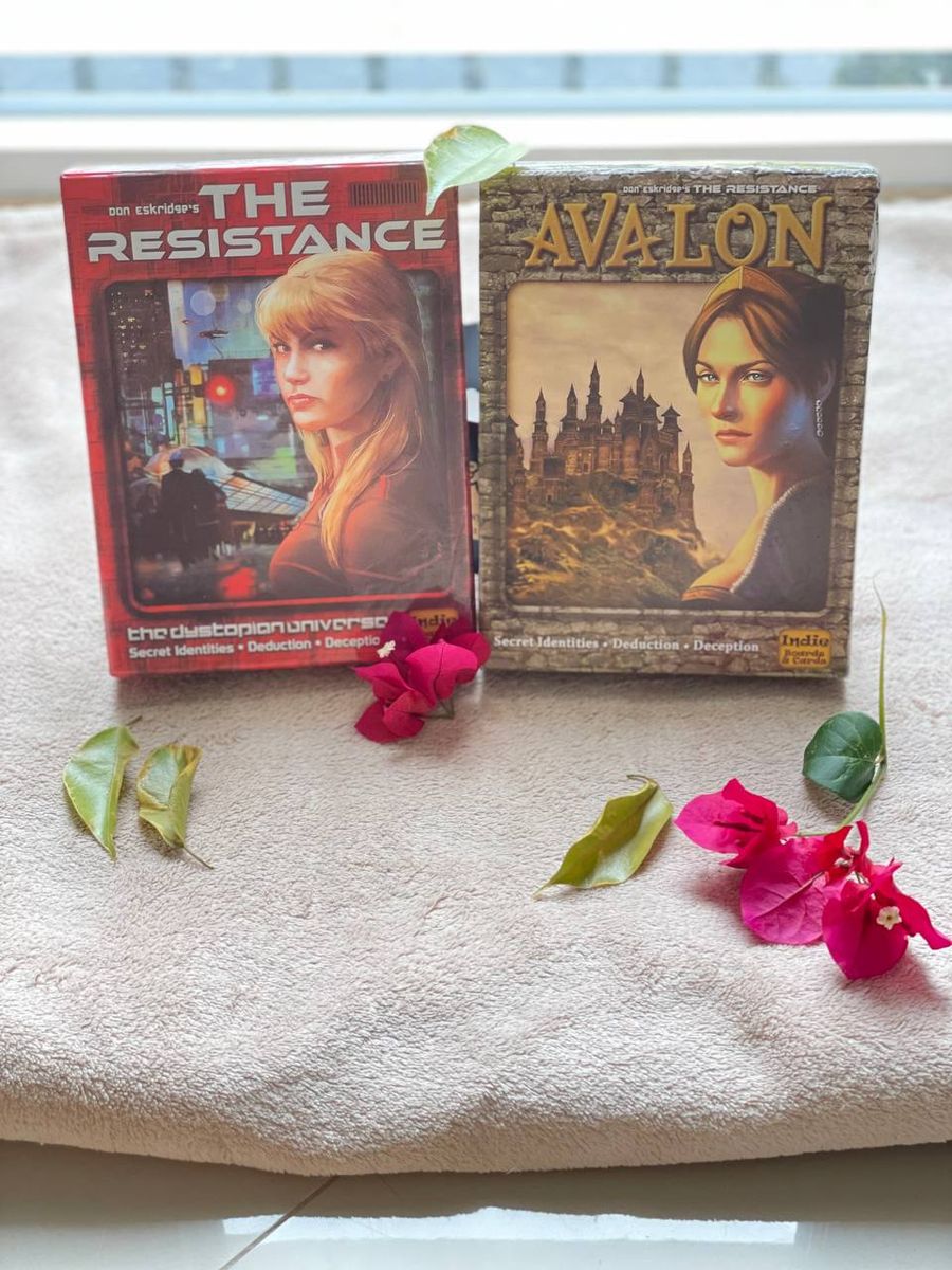 Combo de Jogos de Tabuleiro The Resistance e Avalon | Jogo de Tabuleiro ...