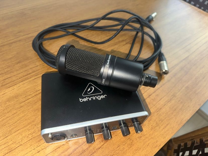 Combo Interface Behringer U-phoria Umc22 + Microfone Audio-technica ...