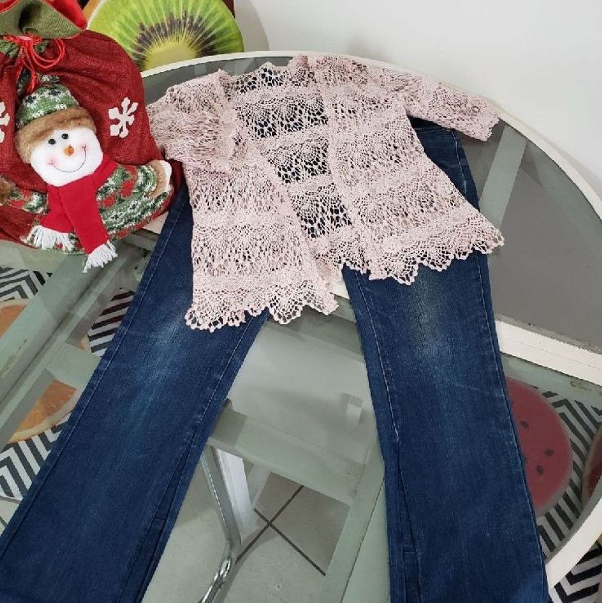 Calça jeans com blusa best sale de renda