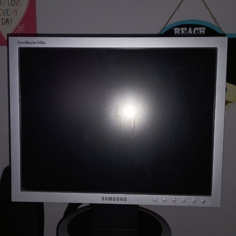 Caixa pc monitor