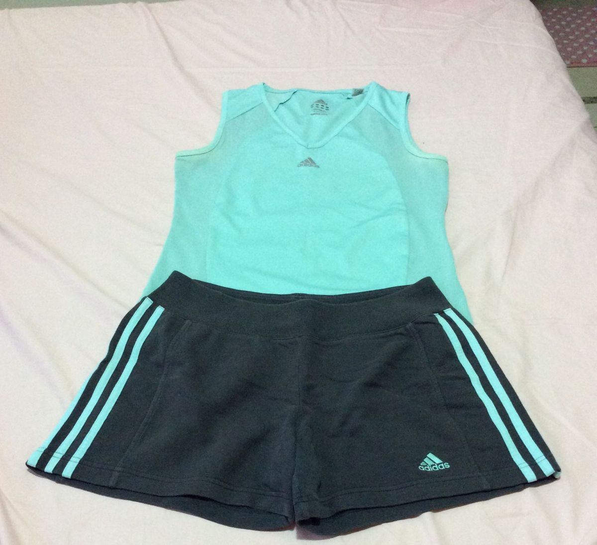 conjuntinho adidas