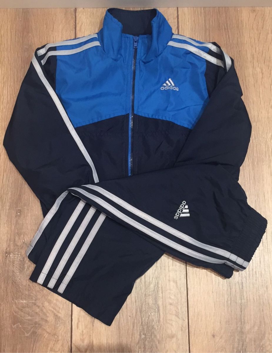 conjunto de roupa da adidas