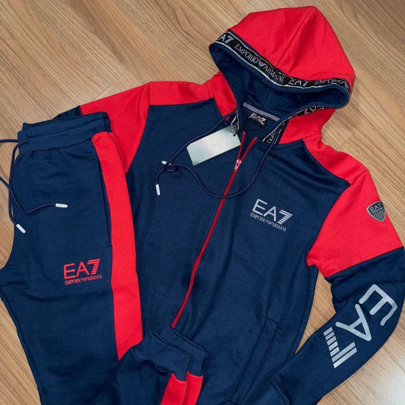 Conjunto Armani Exchange Azul Marinho e Vermelho Tamanho Gg Nunca Usado  Casaco Masculino Armani Exchange Nunca Usado 107231298 enjoei