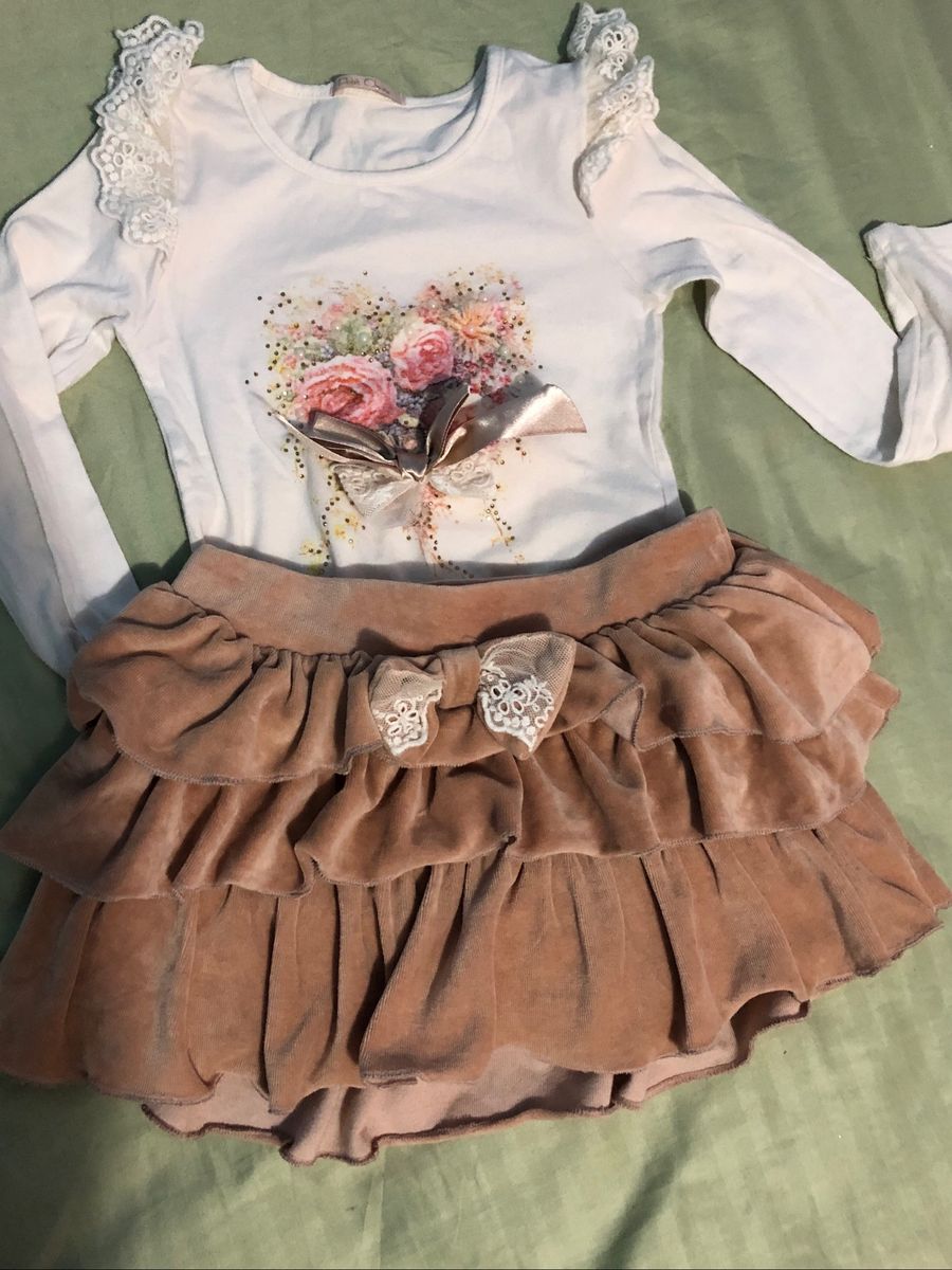 conjunto saia e blusa petit cherie