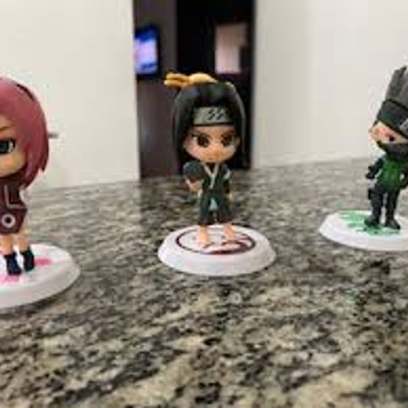 Bonecos Naruto Sasuke Sakura Kakashi Zabuza Haku kit com 6 - WIN  Colecionáveis