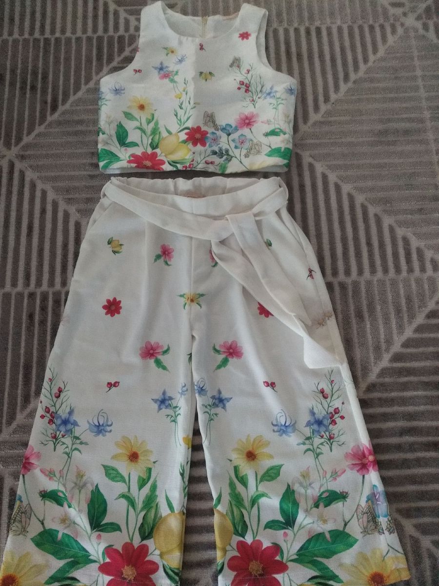 conjunto calça e cropped infantil