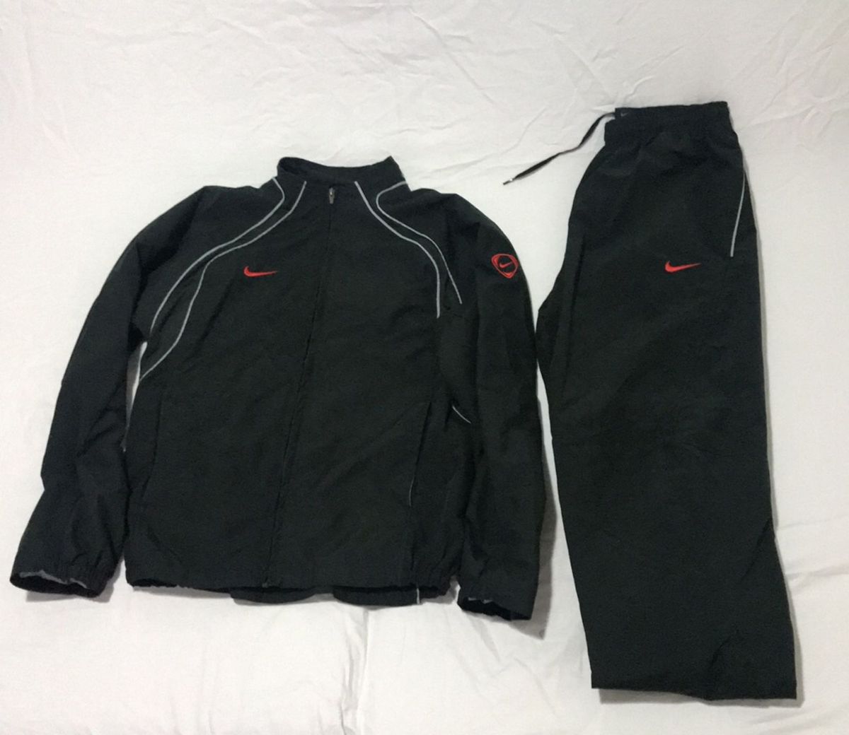 calça e casaco da nike