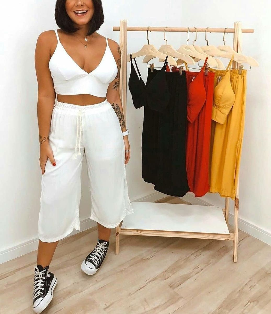 Cropped e calça store pantacourt