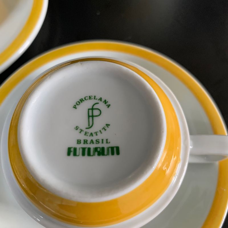 Conjunto Para Chá E Café Em Porcelana Steatita Paraná - Mundaréu - Não é só  um antiquário