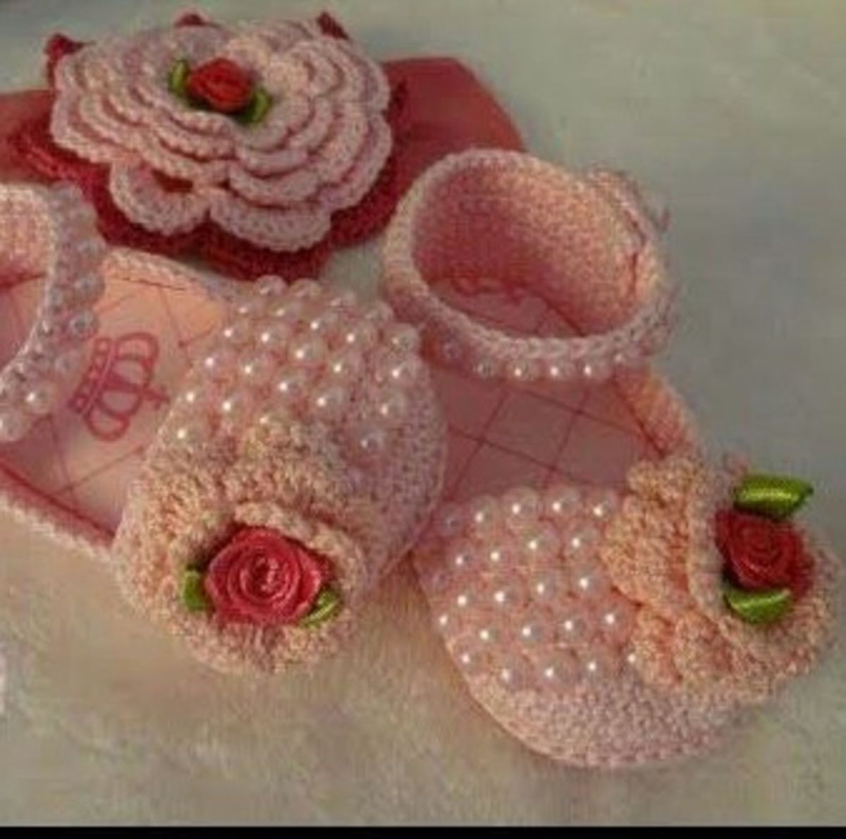 sapatinho de menina de croche