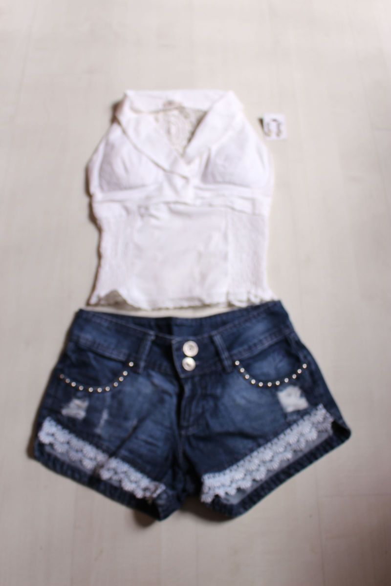 short jeans e blusinha