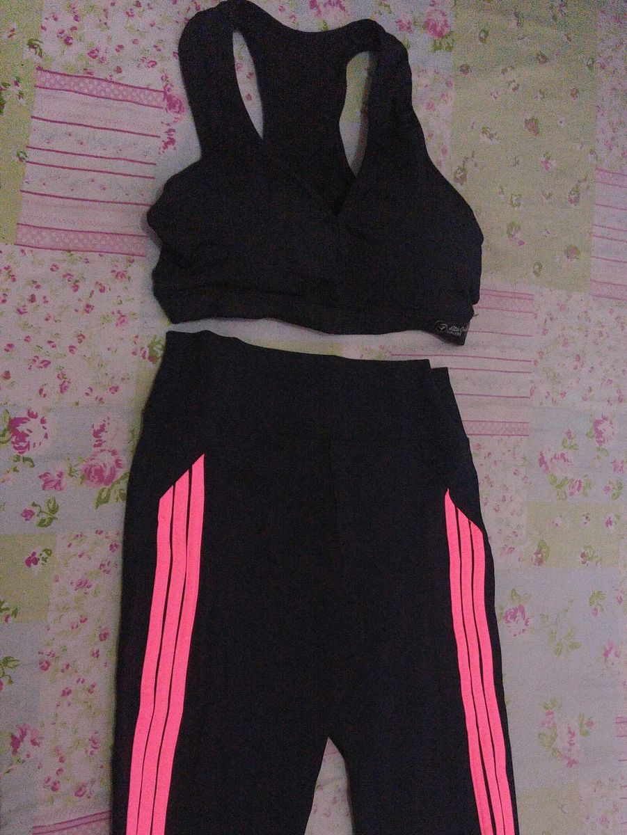 roupa fitness neon