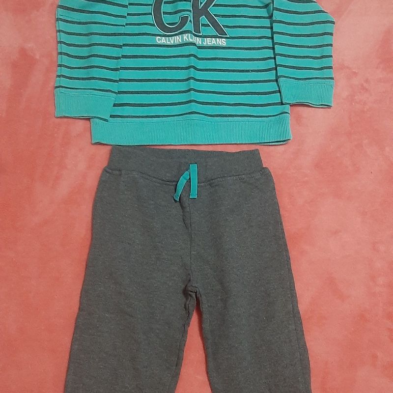 Conjunto Infantil Calvin Klein Jeans Moletom Roupa Infantil para Menino  Calvin Klein Usado 58360409 enjoei