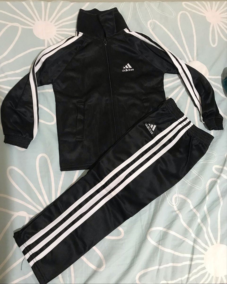 conjunto de moletom infantil adidas