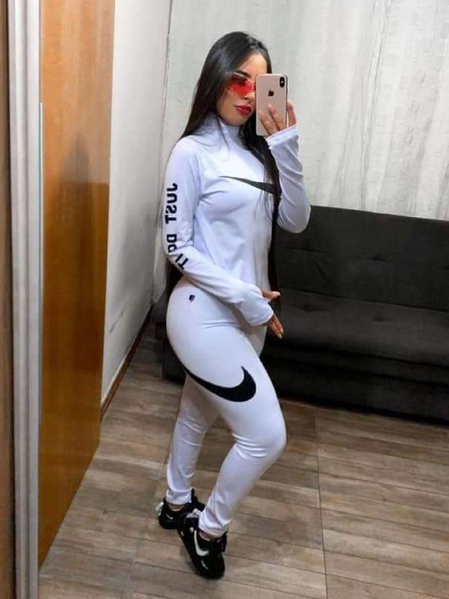 Conjunto Nike Feminina em Oferta