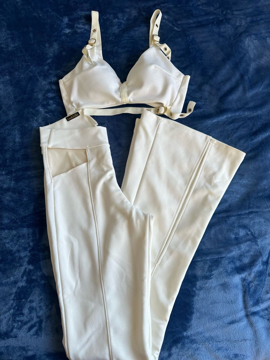 CONJUNTO OFF WHITE