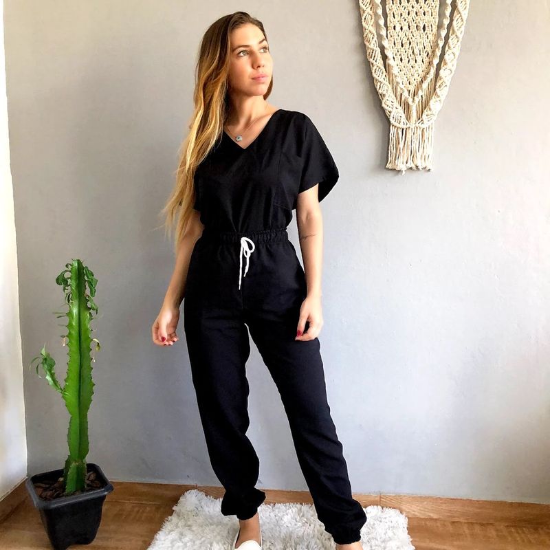 Conjunto Pijama Cirurgico Preto Acinturado Modelo Jogger Medicina,  Enfermagem, Veterinaria, Calça Feminina Donna Pijamas Nunca Usado 84262624