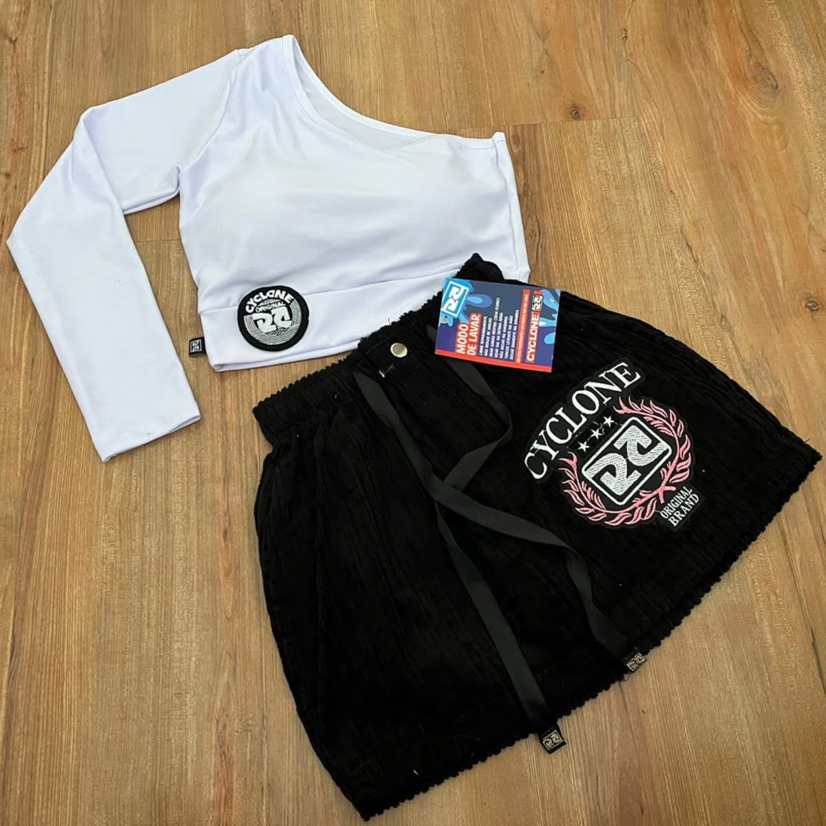 Conjunto Saia Cyclone Veludo e Brinde | Saia Feminina Cyclone Nunca ...