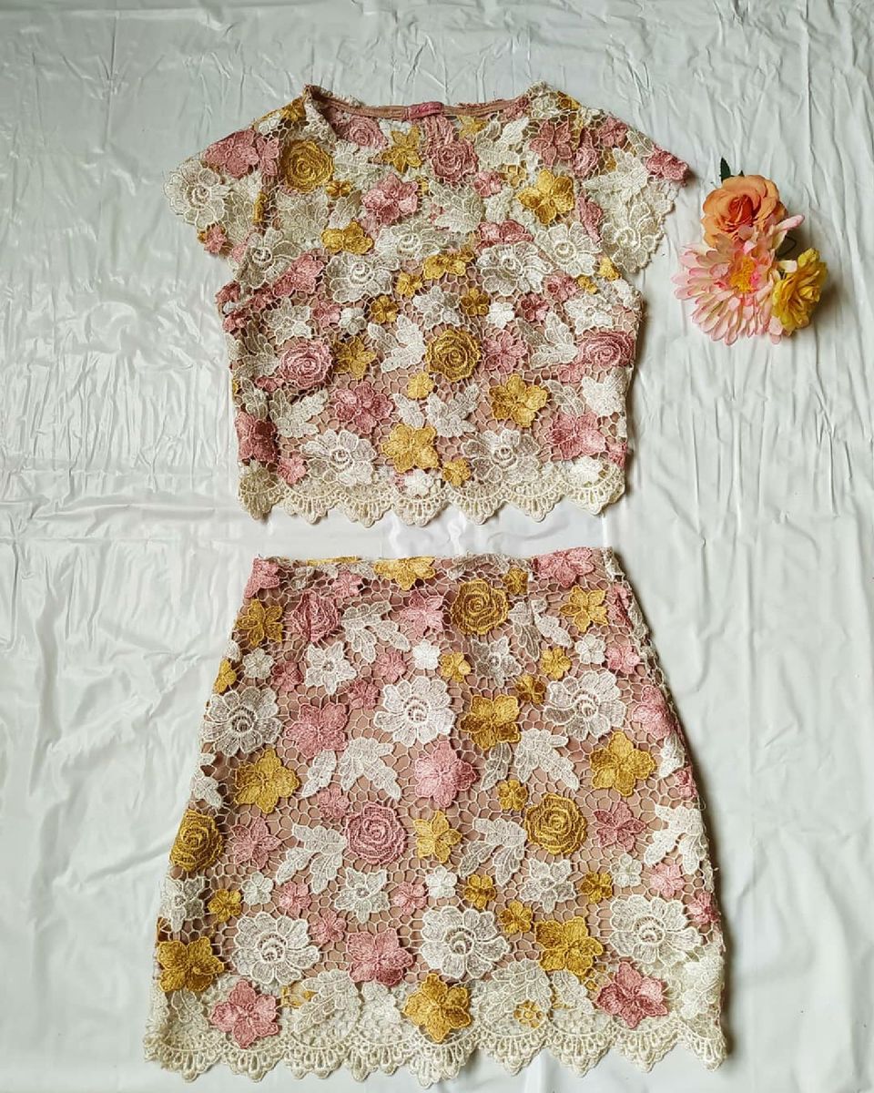 conjunto de saia e blusa para festa de formatura