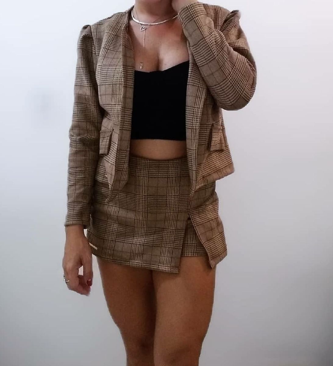 conjunto saia e blazer xadrez