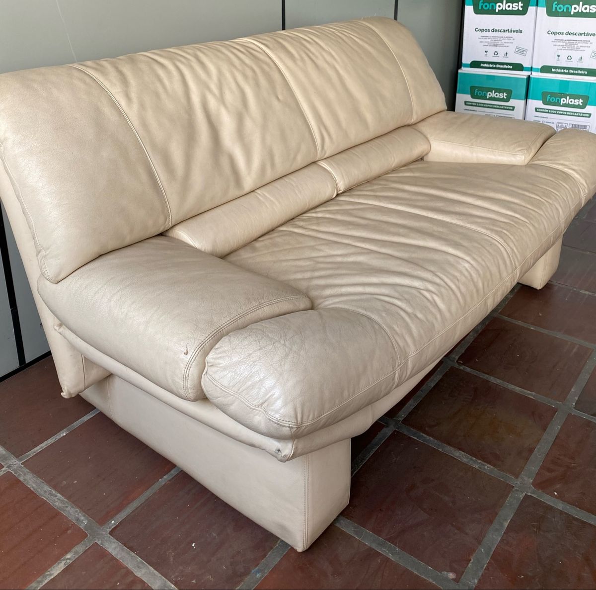 Conjunto Sofá de 02 Lugares e 03 Lugares Couro Sofá Couro Usado