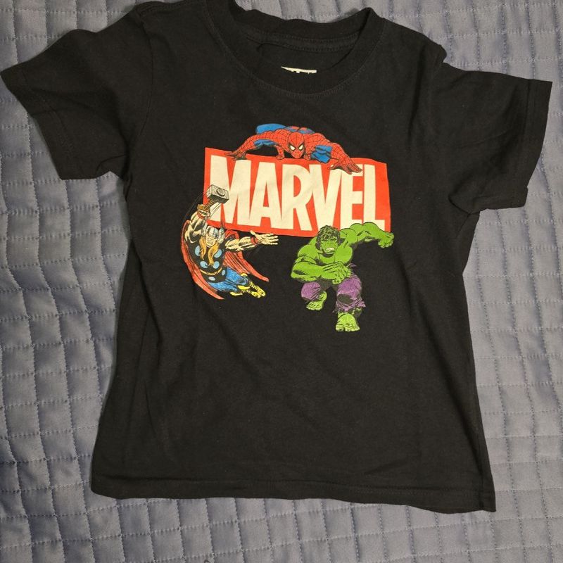 Conjunto Zara 1 Camiseta Marvel e 1 Shorts de Sarja Verde em Otimo Estado Usado Poucas Vezes Zara Usado 103261907 enjoei