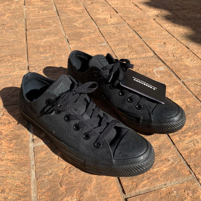 Converse best sale monochrome preto