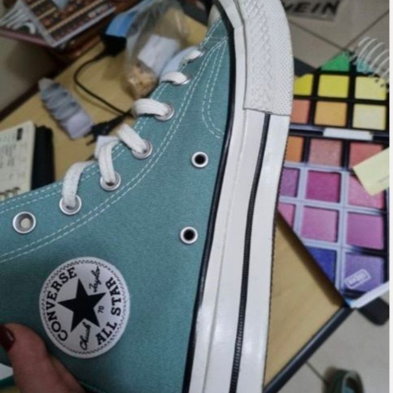 Converse verde shop agua usada