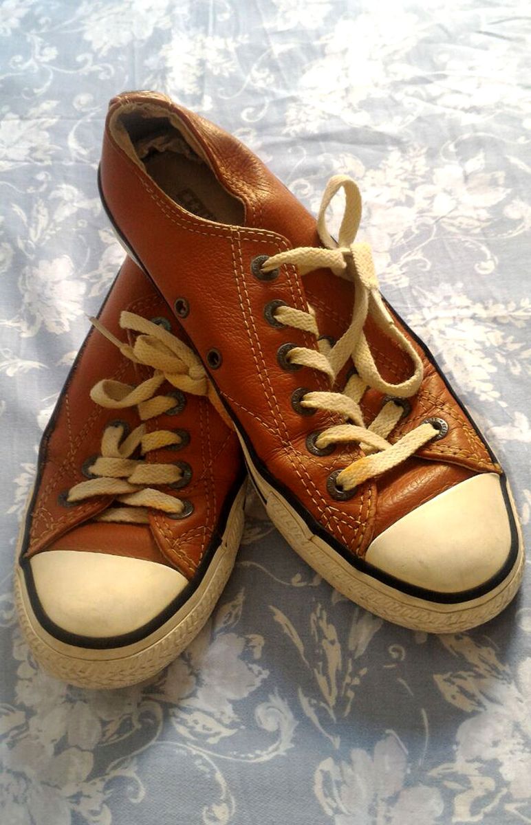 all star couro caramelo