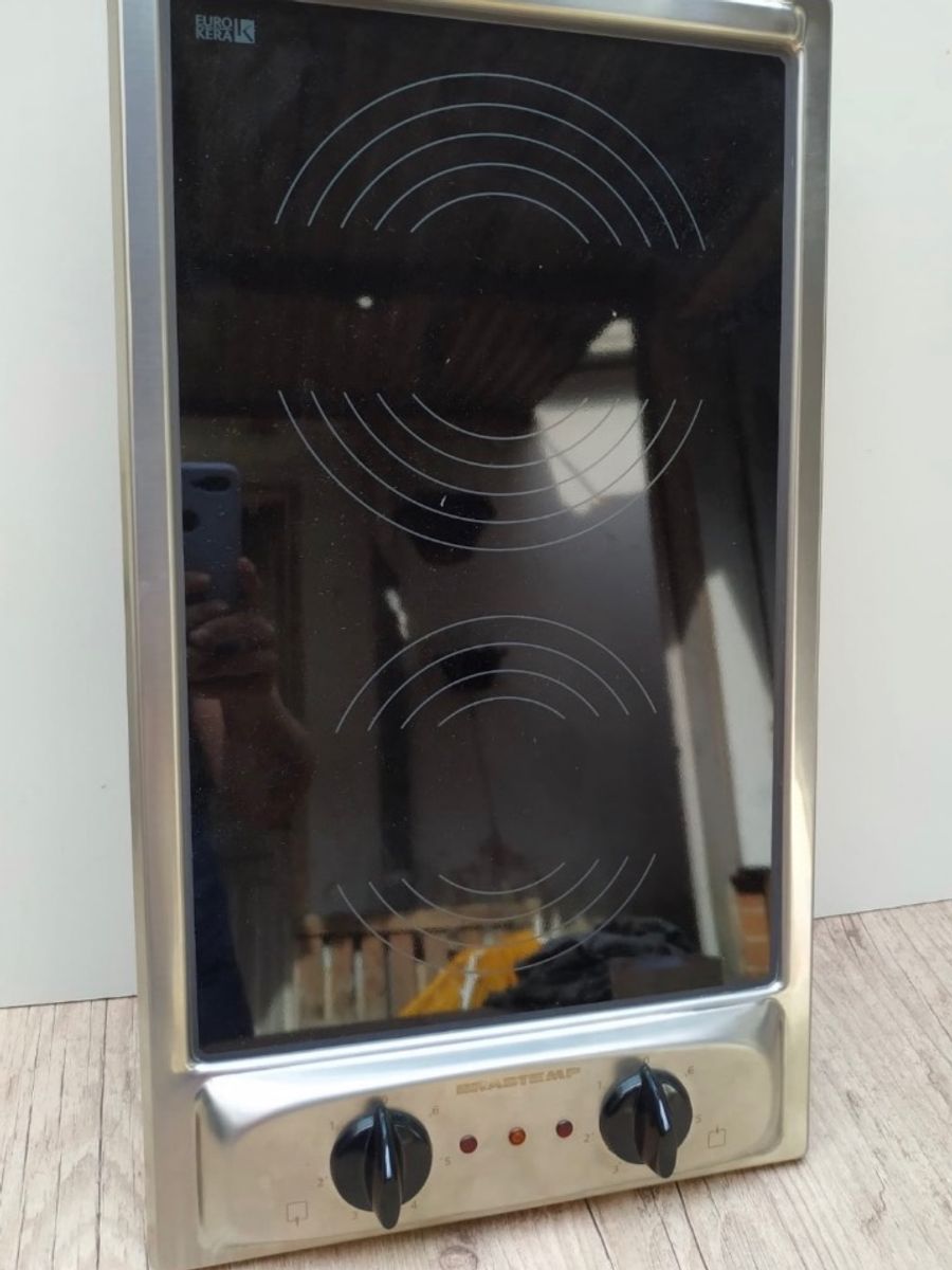 Cooktop 2 Bocas Elétrico Brastemp com Mesa Vitrocerâmica sem Uso