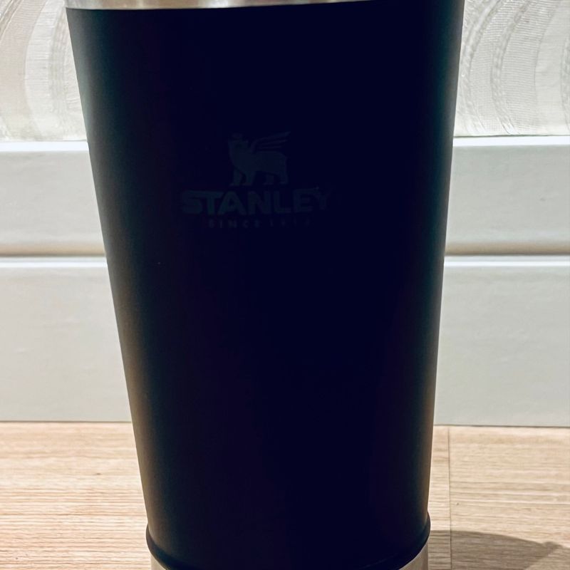 Copo Stanley com Tampa Cerveja Gelada Aço Inox 473ml Lilás | Móvel de  Cozinha Stanley Nunca Usado 87600770 | enjoei