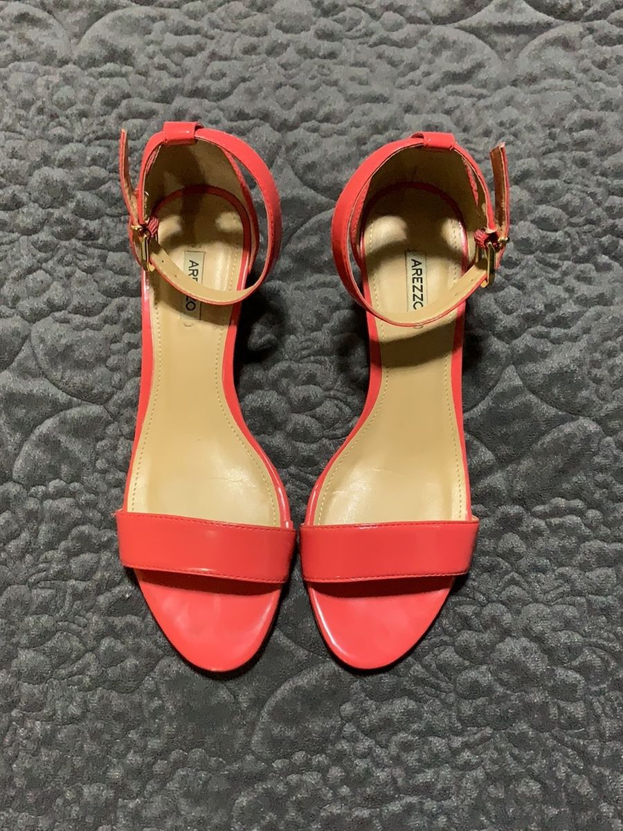 sandalia coral arezzo