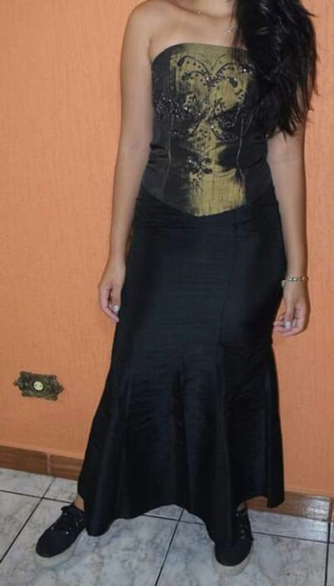 corpete e saia longa