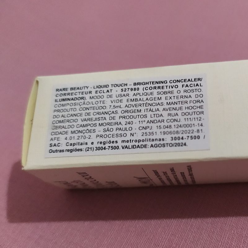 Corretivo Líquido Rare Beauty Liquid Touch Brightening Concealer