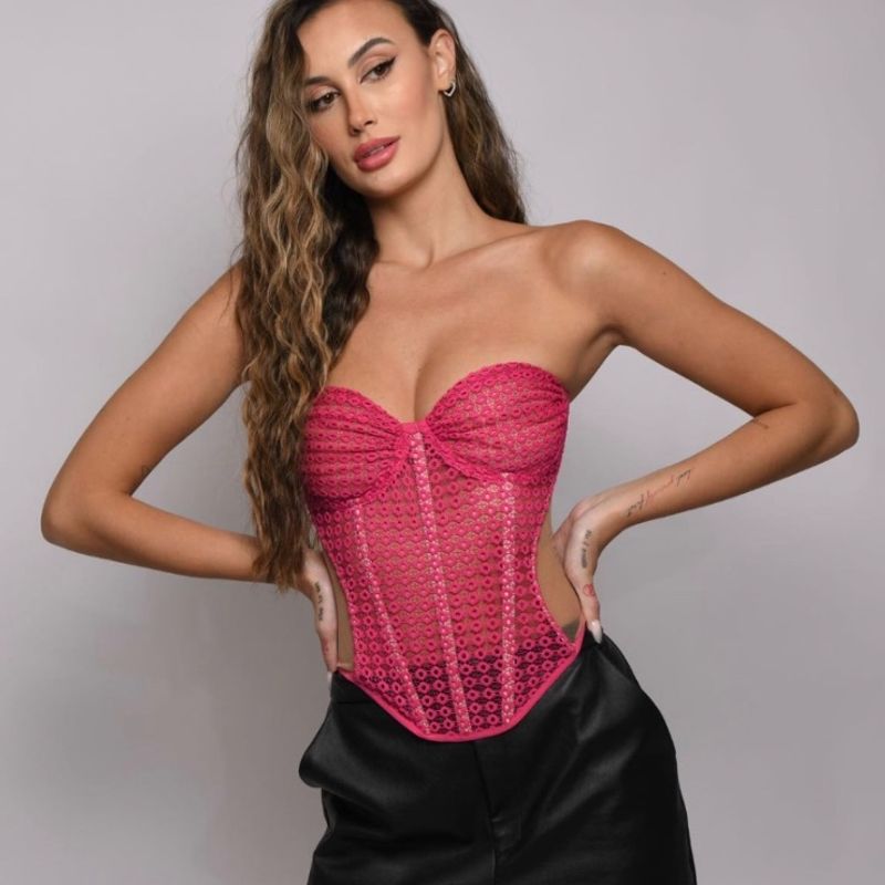 https://photos.enjoei.com.br/corset-barbie-89092017/800x800/czM6Ly9waG90b3MuZW5qb2VpLmNvbS5ici9wcm9kdWN0cy85MDkxMDYvYzgzOTllMmM0MjE5MzMwNWIwYWRiNzUwZjhlOTEyYmMuanBn